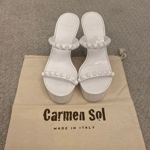 NWOT Carmen Sol Sandals